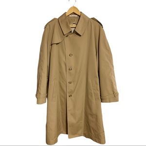 Vintage 70s-80s Misty Harbor Tan Size 42 Short Trench Coat